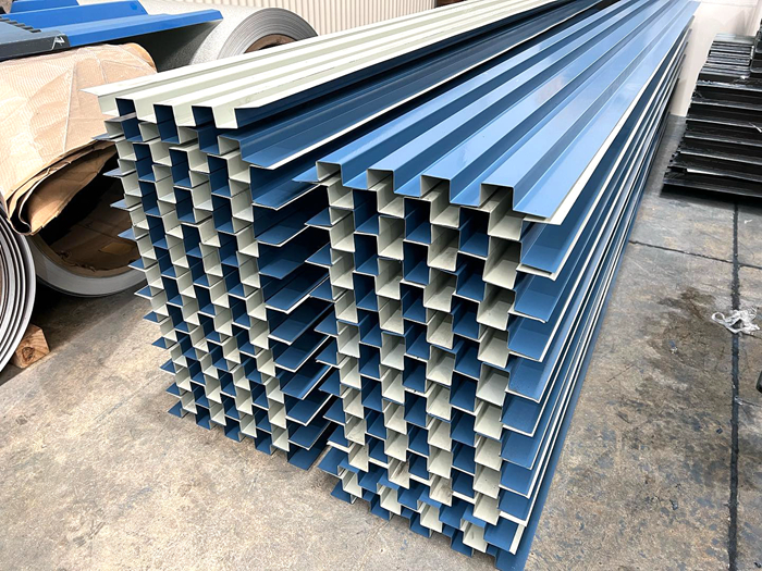 Roll forming – how to make a metal tube-roll forming machine