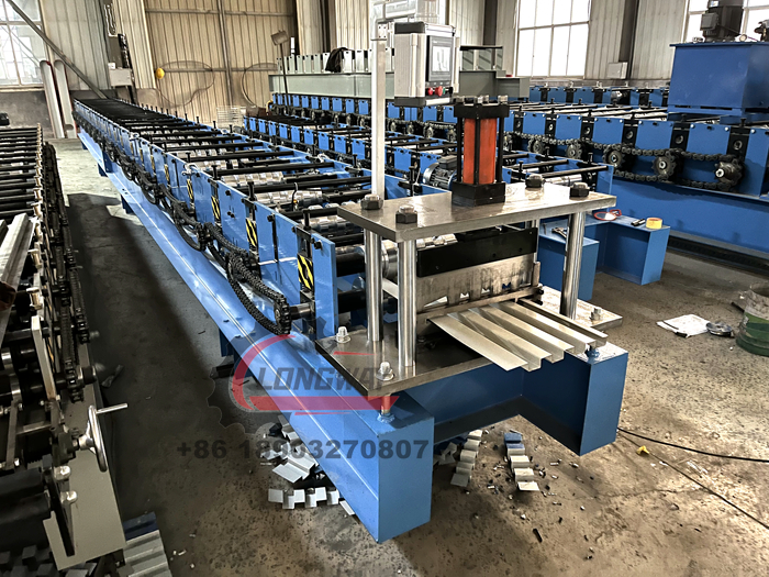 What are the 2 types of Extrusion Blow Moulding Machines-Roll Forming Machine