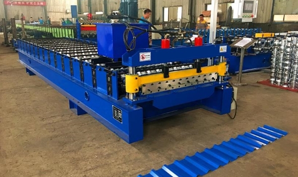 Roofing Industry With Roofing Sheet Making Machine