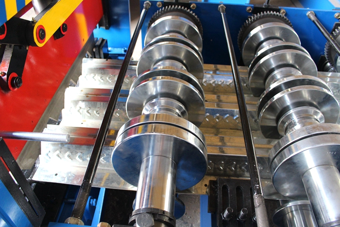 The Advantages of Roll Forming for Sheet Metal-Based Parts