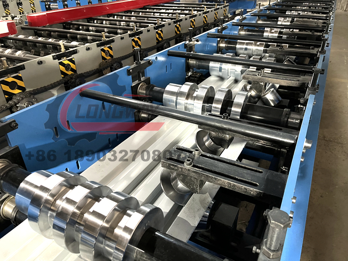 roof cladding roll forming machine