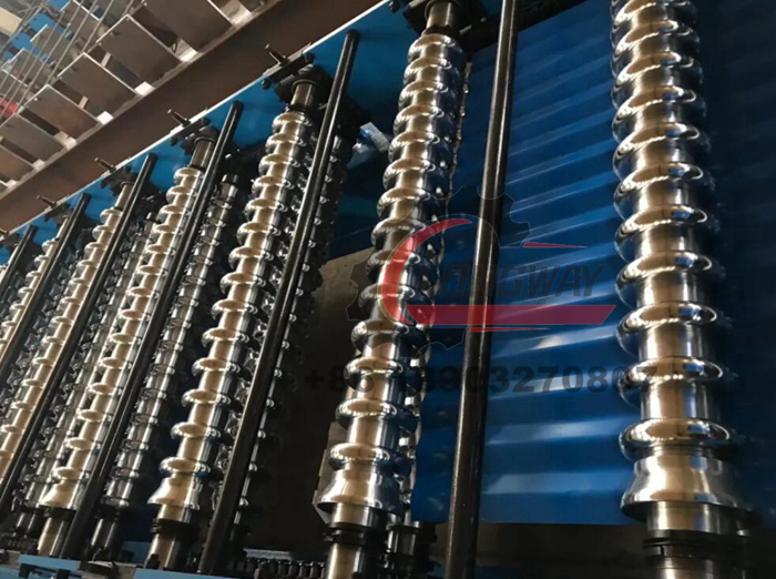 988 Corrugated roofing sheet forming machine
