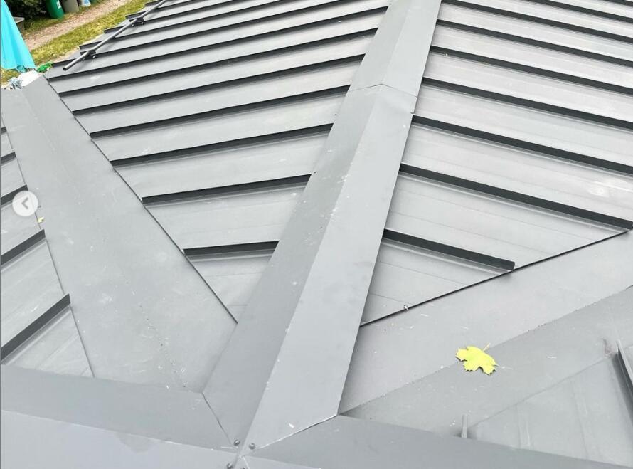 Metal Roof Ridge Cap Roll Forming Machine