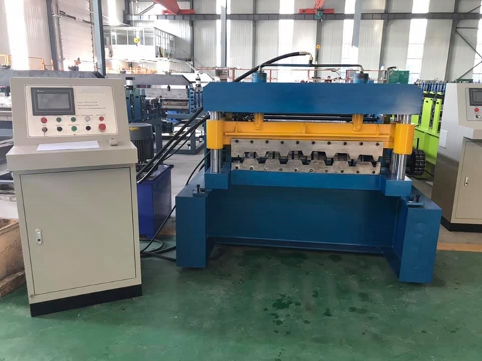 floor deck forming machine02