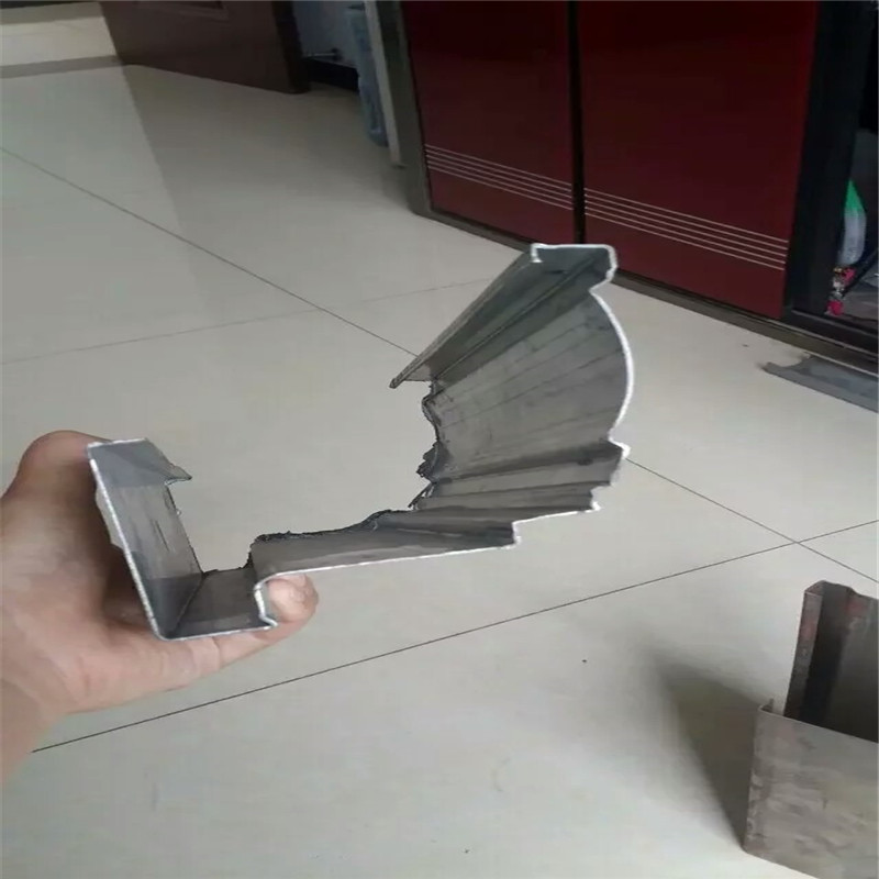 door frame forming machine