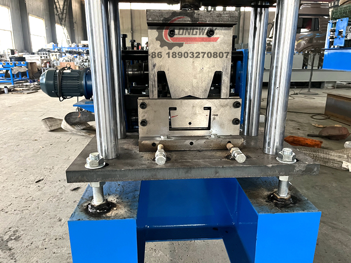 T18 C18 Metal roofing machine Roof sheet forming machine