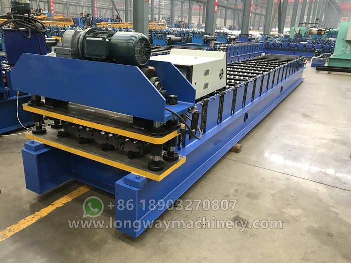 corrugated roofing machine