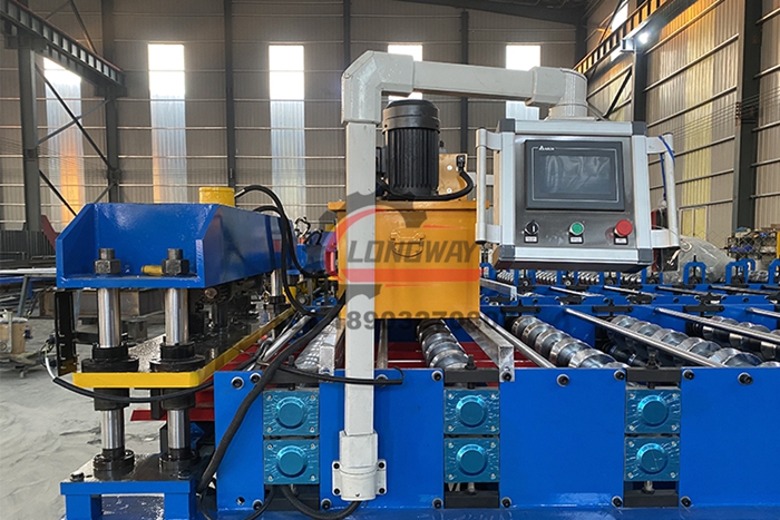 roof panel forming machine06