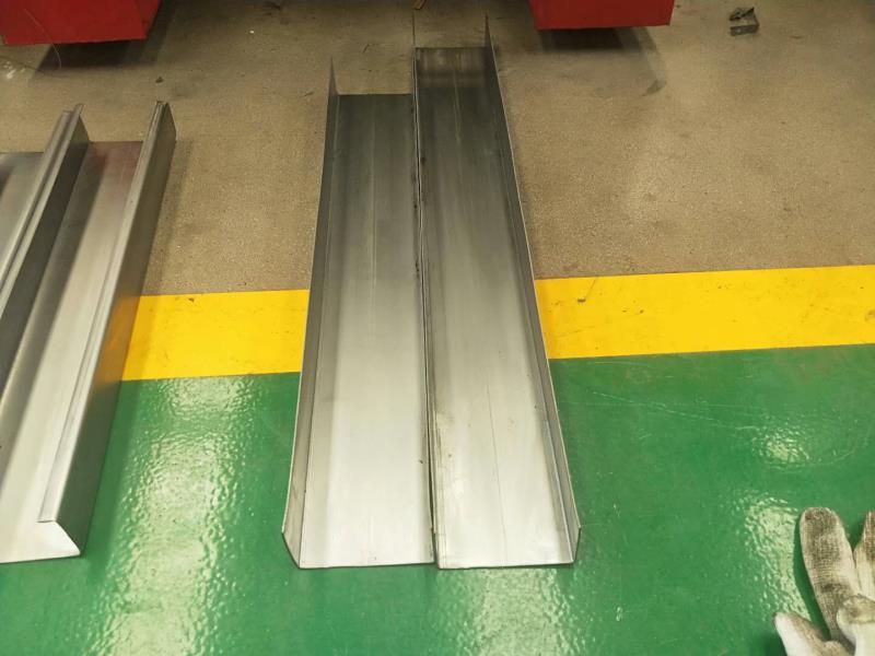 Manufacturers of Rolling Machines for Shutter Doors and Their Innovative Solutions