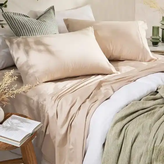 Hotel Bedding Solutions and Custom Fitted Sheet Services for Your Comfort