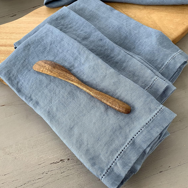 Elegant Brown Dinner Napkins for Stylish Table Settings and Special Occasions