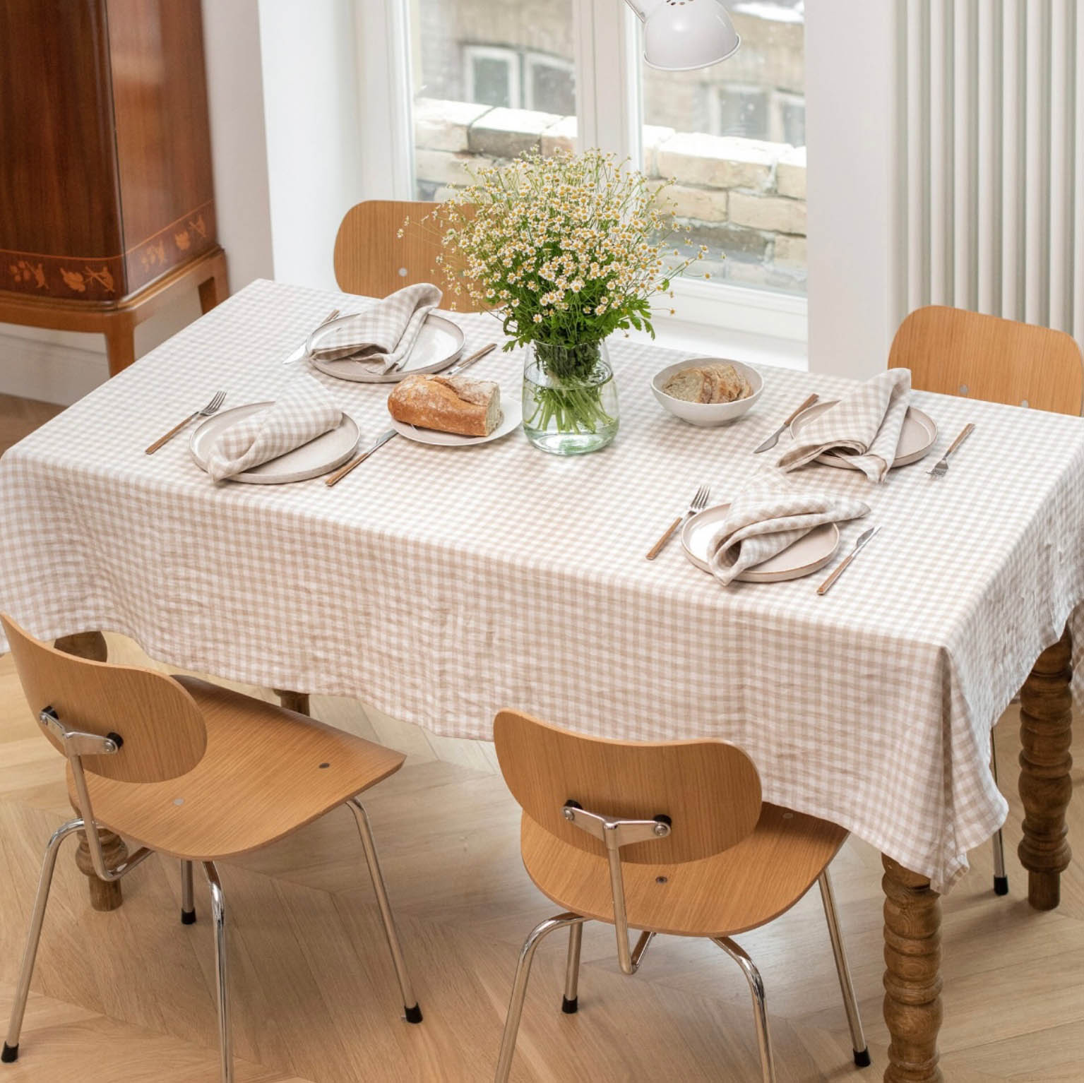 Top quality blue and white striped napkins for the best dining experience.