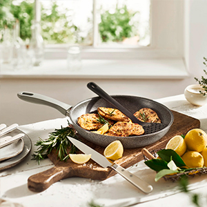 john wayne cast iron pie pan suppliers