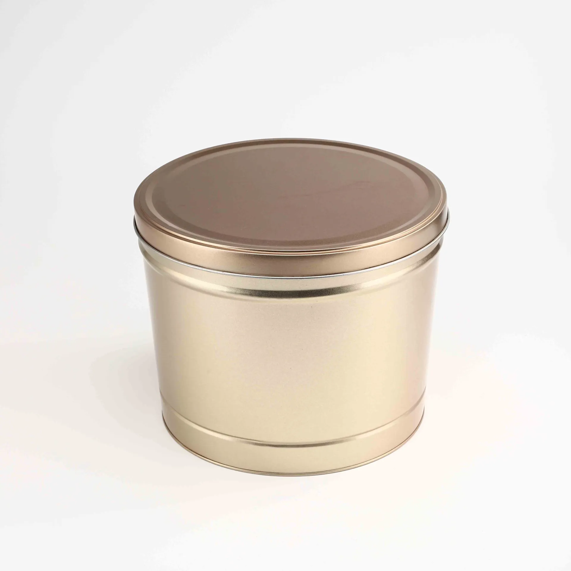 Choosing a Metal Bucket with Lid for Gift