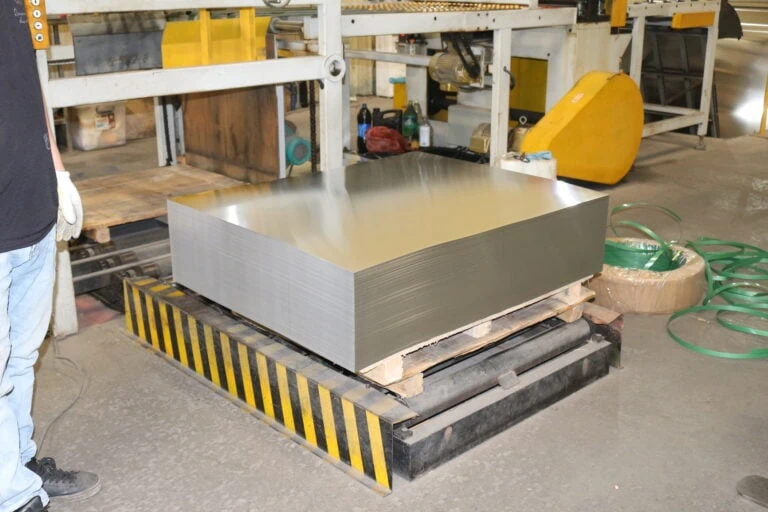 high quality mini paint cans