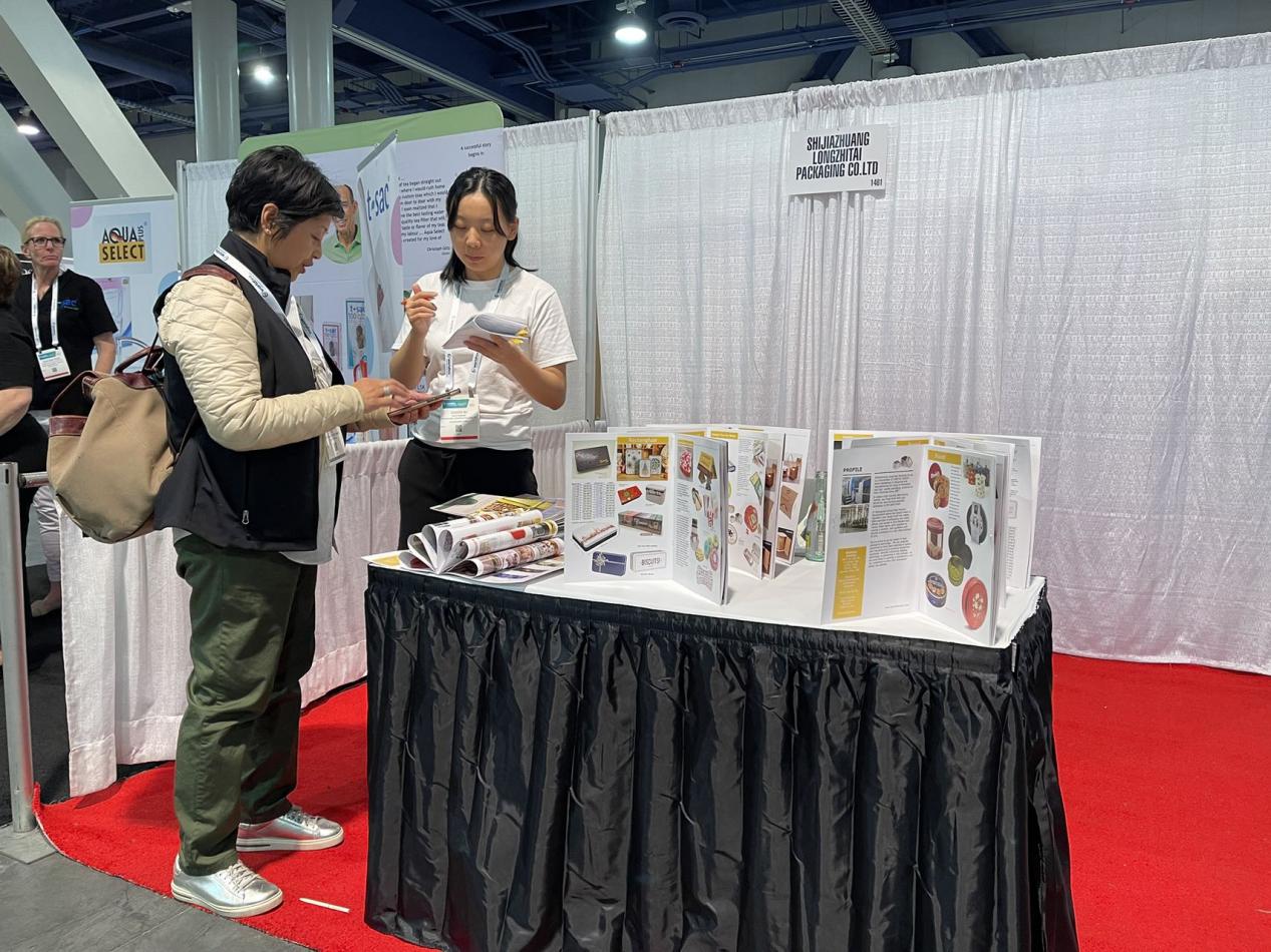 Durable 16 Gallon Metal Drum for Storage and Transport of Various Materials Efficiently