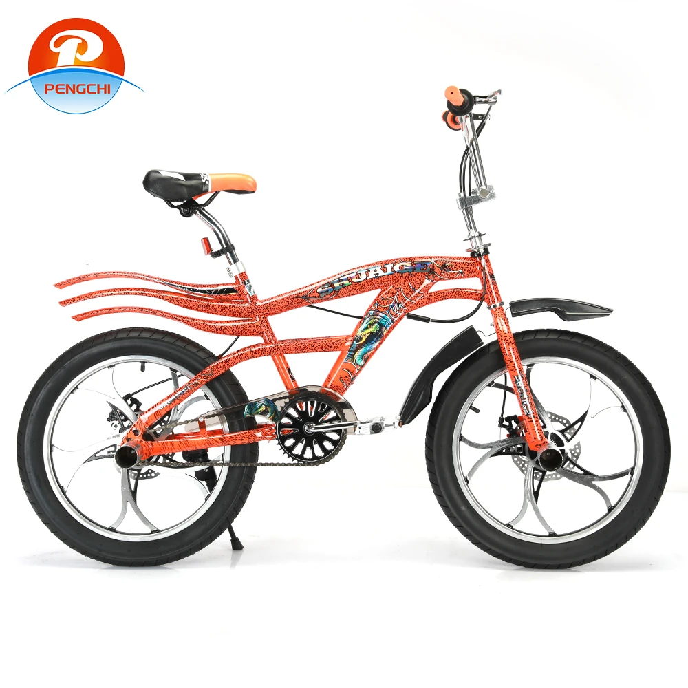 Paksuja renkaita omaavat BMX-pyörät eri käyttäjille ja tarpeisiin.