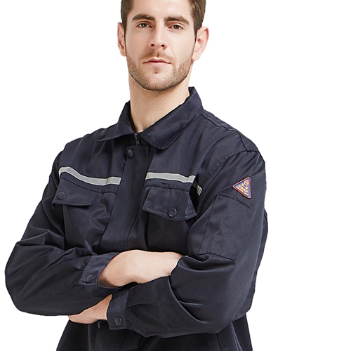 Top USA Manufacturers of Safety Clothing for Secure Work Environments