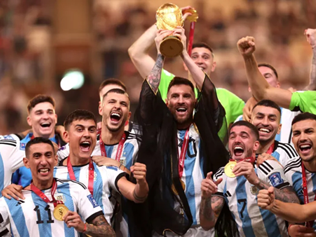 the artificial turf football field of Lusail Landmark Stadium witnessed