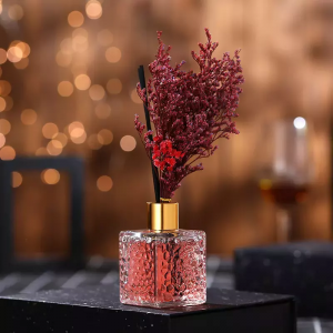 Luxury custom glass bottle aromatherapy essential