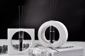 Luxury Aroma Reed Diffuser - Ranliang Candle Industry Co., Ltd.|Customizable Fragrance, MSDS Certified