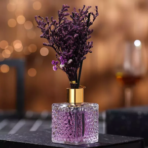 Luxury custom glass bottle aromatherapy essential