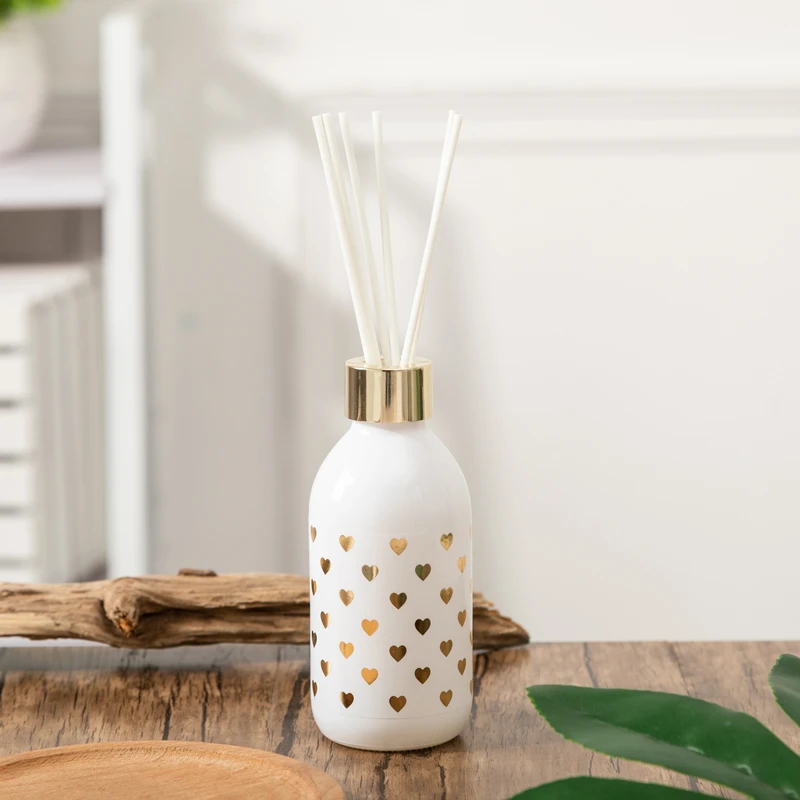 Creating Beautiful Pillar Candles with Vanilla Scent for a Cozy Atmosphere
