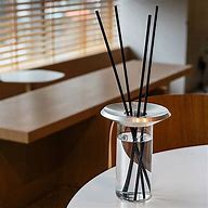 Cozy Holiday Ambiance with Santal Scented Candles for a Warm and Inviting Home Experience