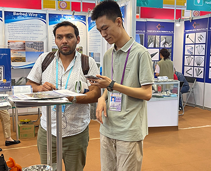 π.χ. τιμοκατάλογος νυχιών