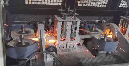 Leading Manufacturer of Internal Polishing Machines for Tubes and Pipes Leading Manufacturer of Internal Polishing Machines for Tubes and Pipes