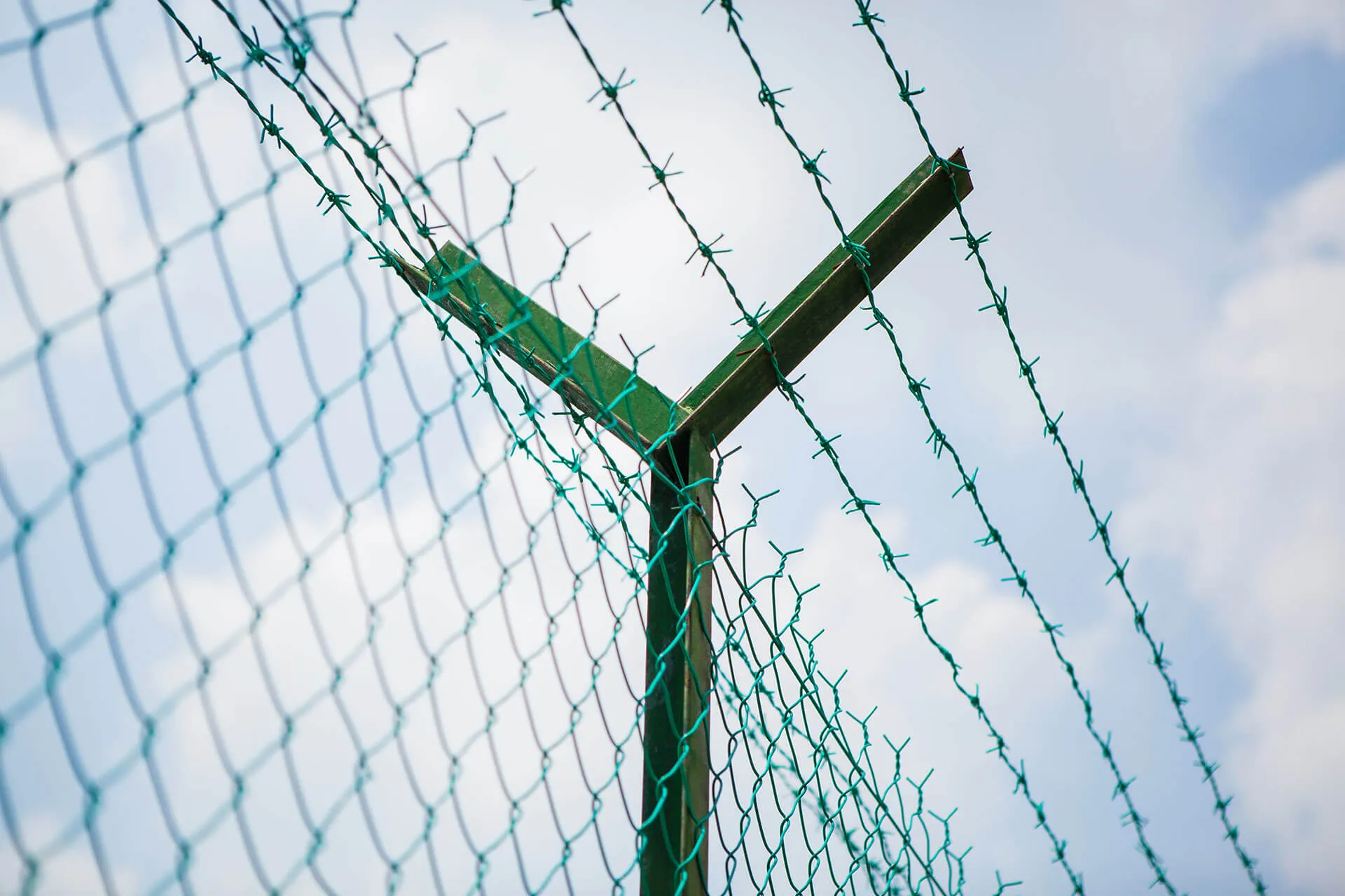 The Ultimate Guide to Barbed Wire Fencing Solution