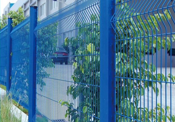 Welded Wire Fencing Rolls for Vine Support Structures