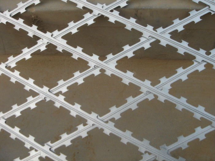Durable & Versatile 750 Diameter Razor Barbed Wire for Global Security Needs