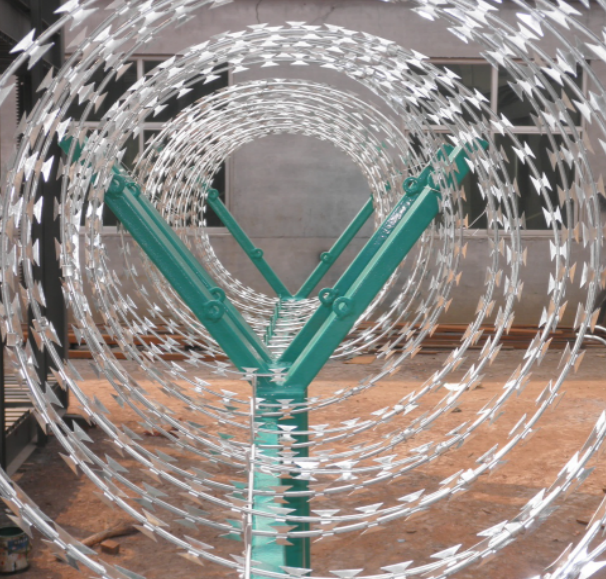 Comparing Concertina Wire Price from Different Suppliers.