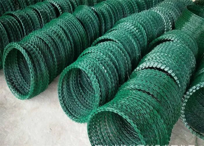 Benefits of Galvanized Razor Wire