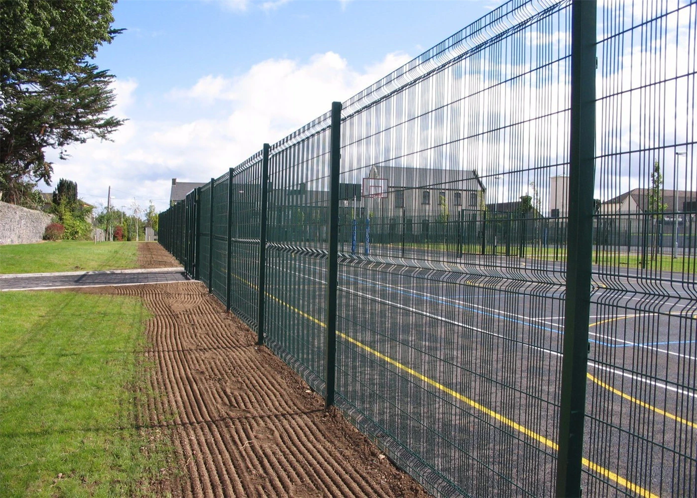 Choosing the Right Wire Fencing