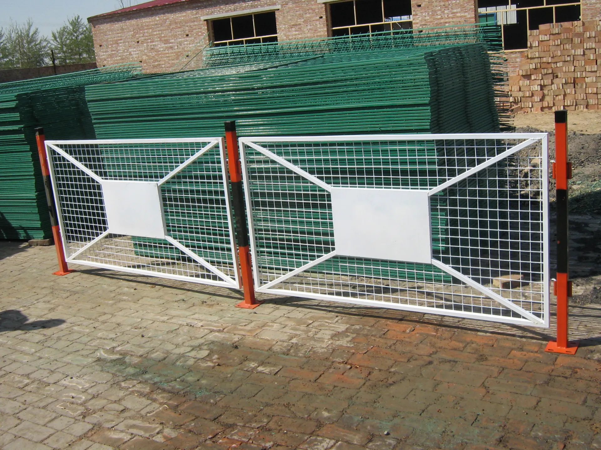 Choosing the Right Wire Fencing