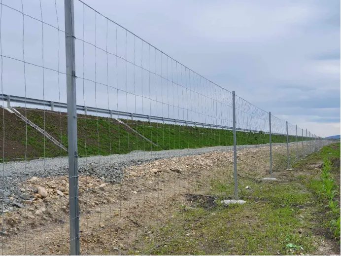 The Manufacturing Process and Main Application Areas of Welded Wire Fencing Rolls