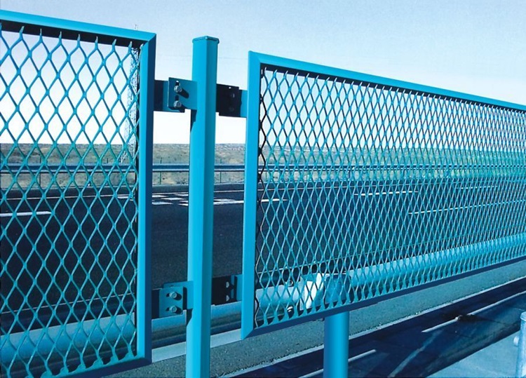 cross type razor barbed wire companies