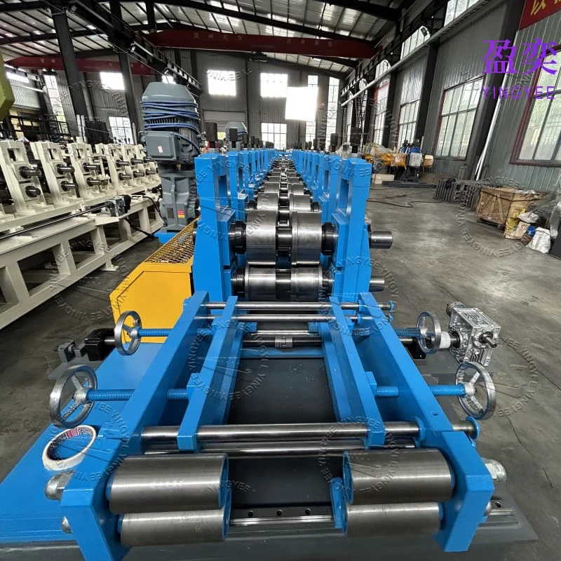 Robust & Reliable Box Beam Forming Machine