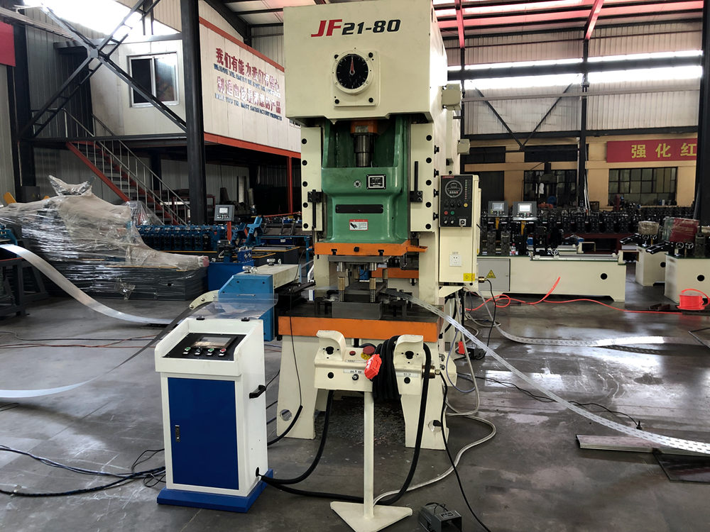 angle iron roll forming machine