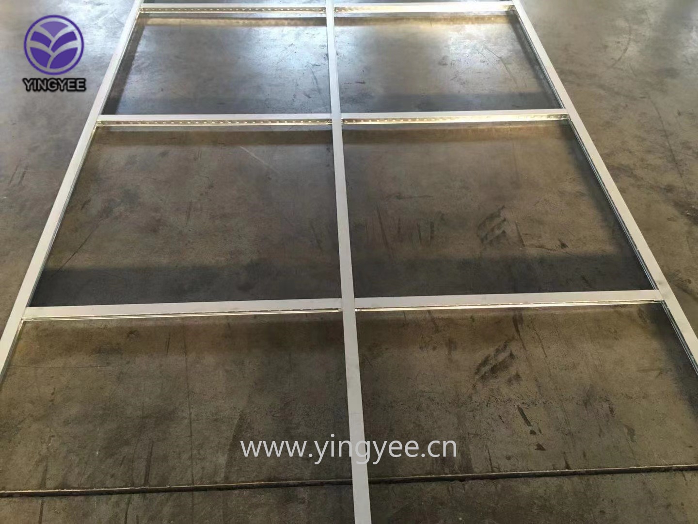 Maszyna do formowania na zimno profili C typu cz z automatycznym ustawieniem