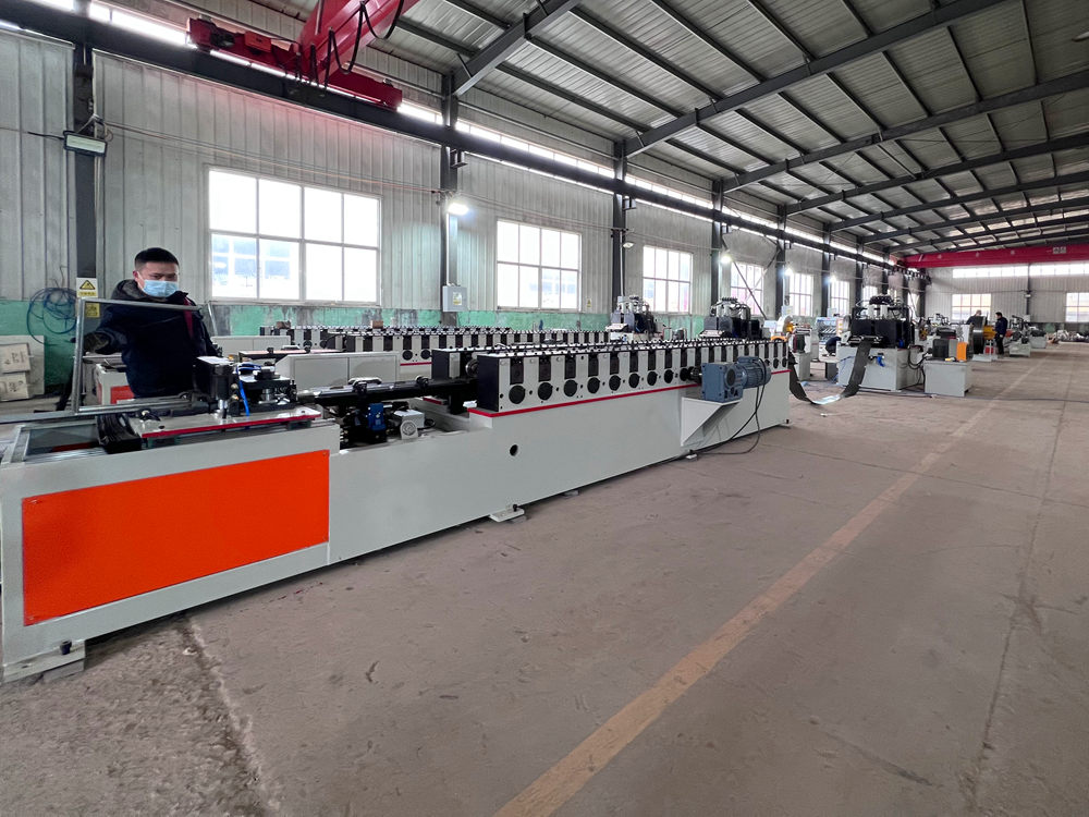 electric cabinet roll forming machine