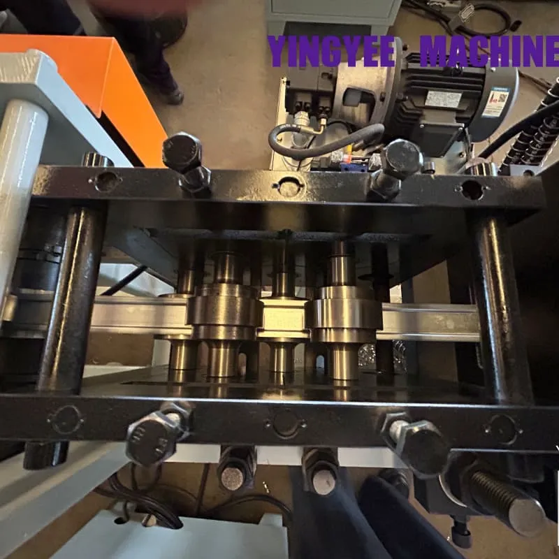 Electrical rail machine