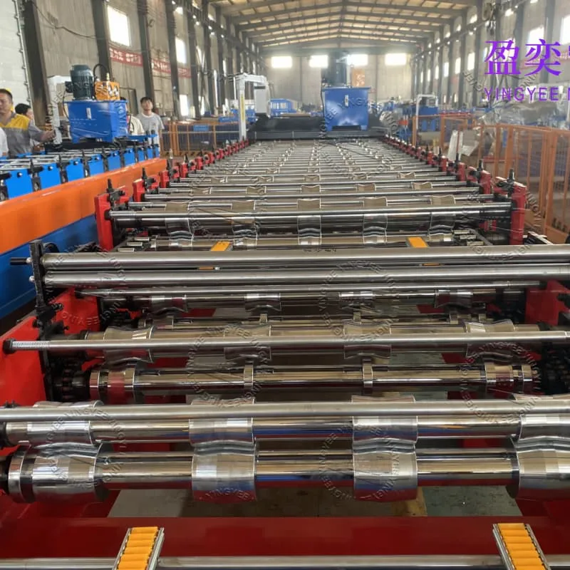 Double layer roll forming machine