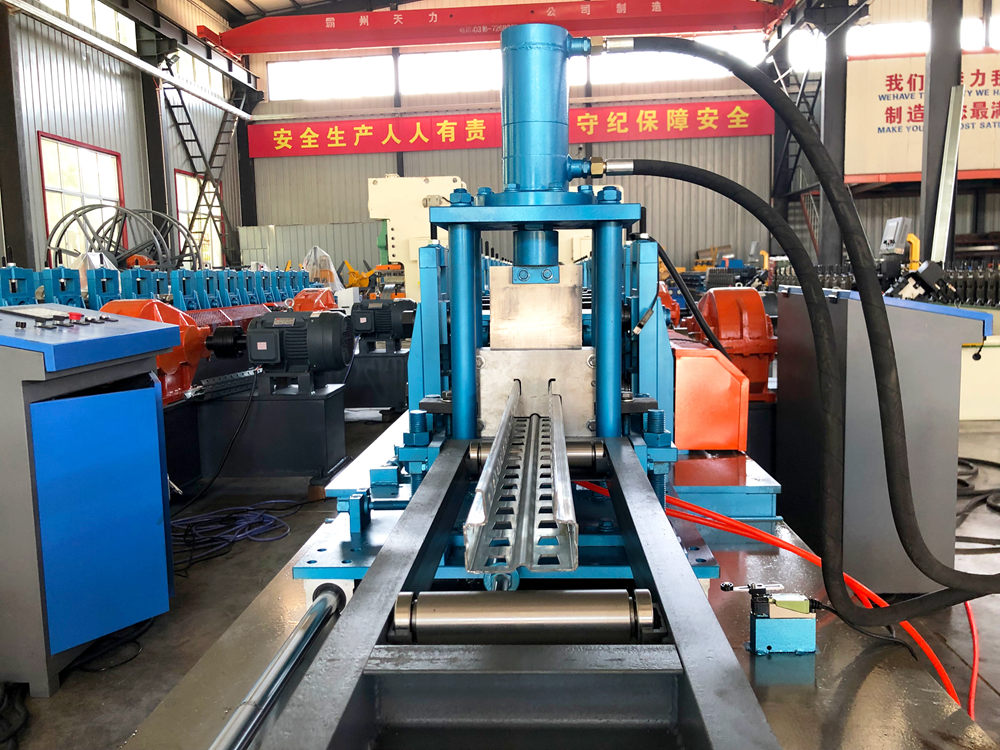 rooftile machine
