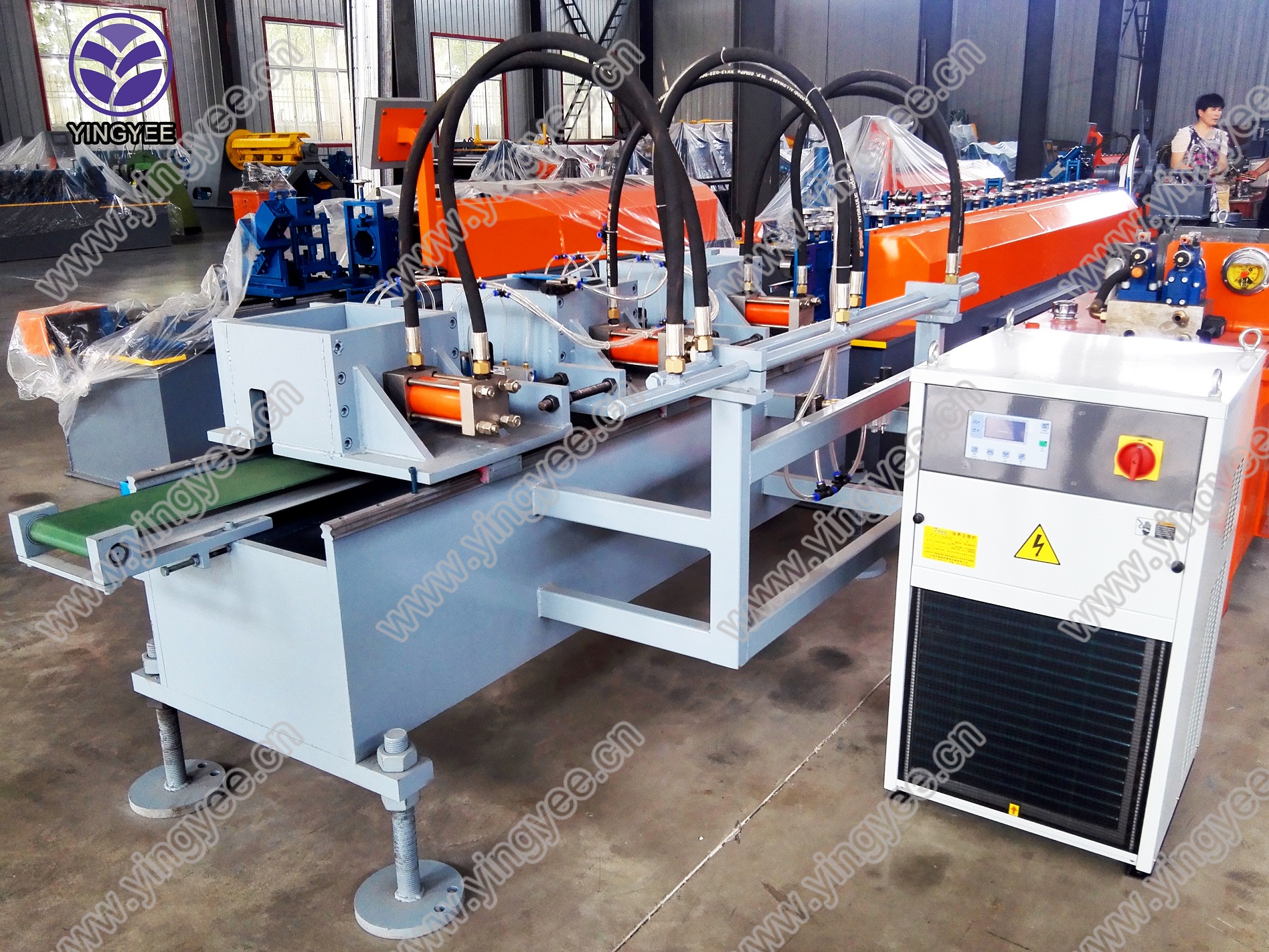 Efficient Roll Forming Machine for Supermarket Shelf Back Panels Production