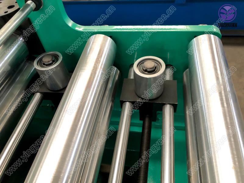 highway guardrail machine