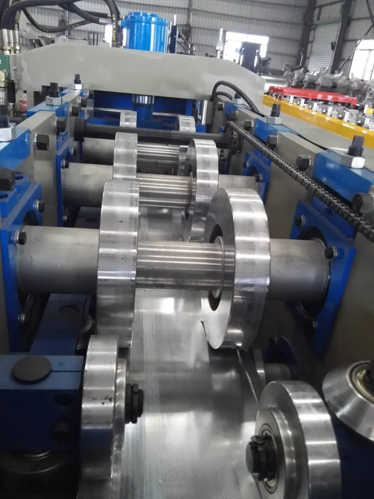 Metal sound barrier bending machine for cold processing and noise reduction solutions Metal sound barrier bending machine for cold processing and noise reduction solutions