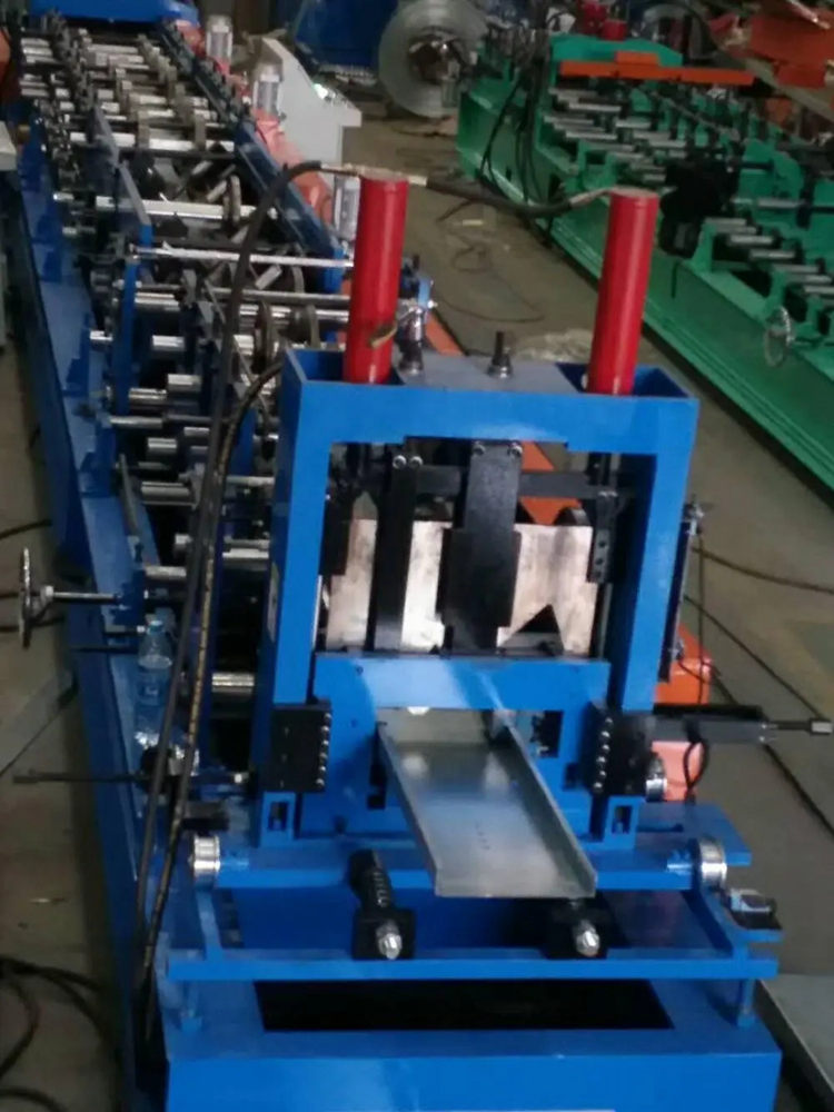 heavy duty storage rack roll forming machine